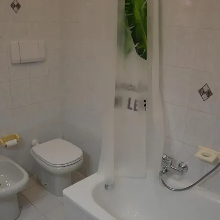 Fly Me To Venice Guest house 4*