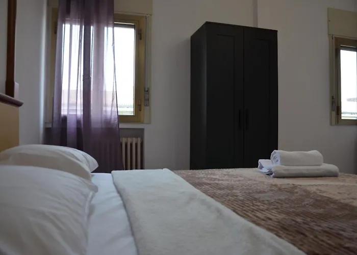 Fly Me To Venice Gæstehus 4*